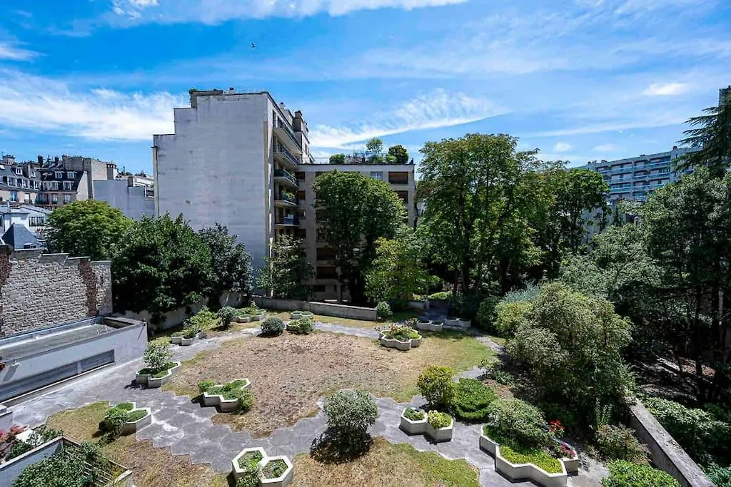 Trendy ,quit And Chic Appartement Paris